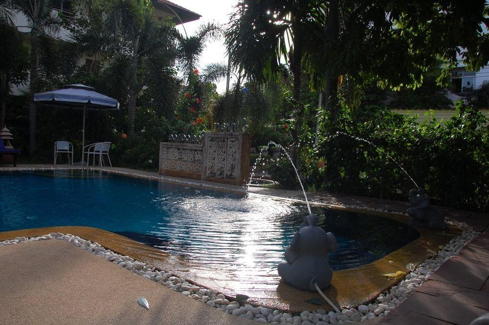 Sirikarn Residencia y Apartamentos de lujo Pattaya Exterior foto