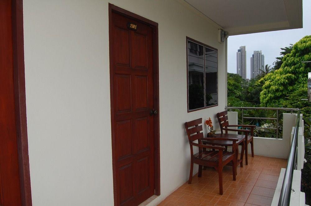 Sirikarn Residencia y Apartamentos de lujo Pattaya Exterior foto