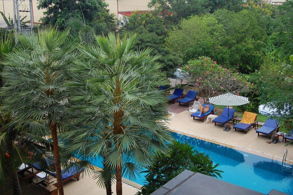 Sirikarn Residencia y Apartamentos de lujo Pattaya Exterior foto