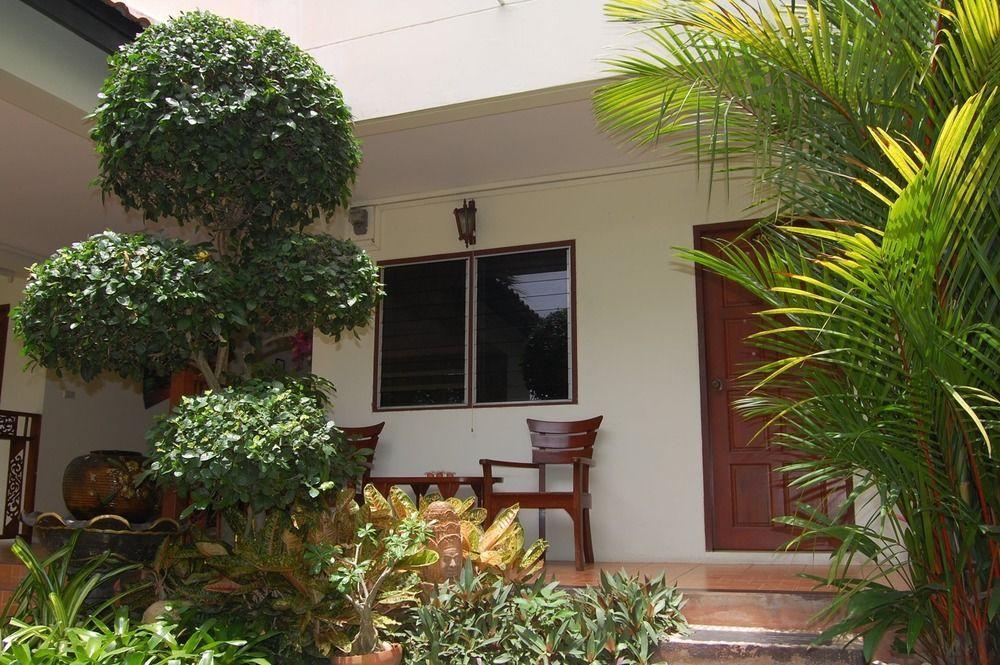Sirikarn Residencia y Apartamentos de lujo Pattaya Exterior foto